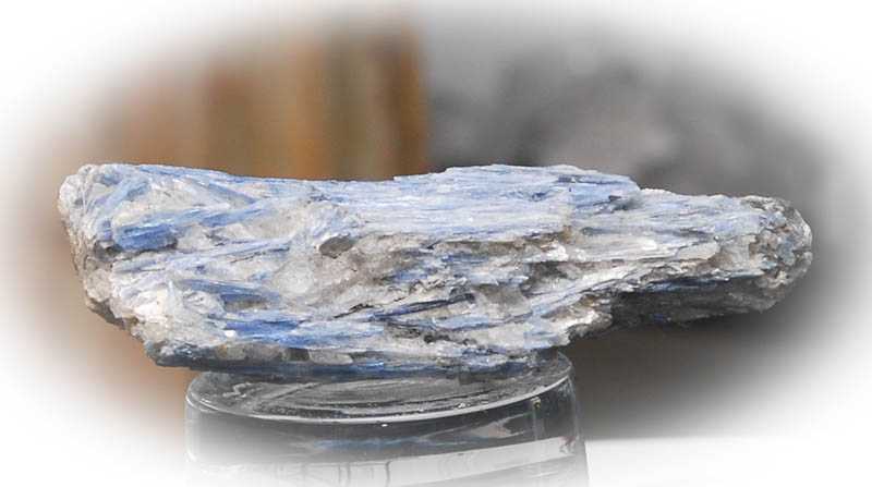 Kyanit Disthen Rohstein - Kehuna Stones and Senses