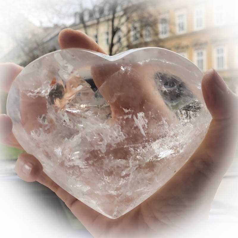 Bergkristall Herz Unikat 12cm Brasilien - Kehuna Stones and Senses