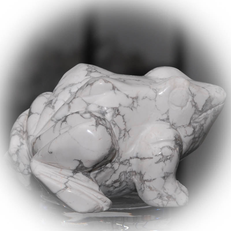 Frosch aus Howlith - Kehuna Stones and Senses