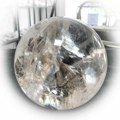 Bergkristall Kugel Kristallkugel - Kehuna Stones and Senses