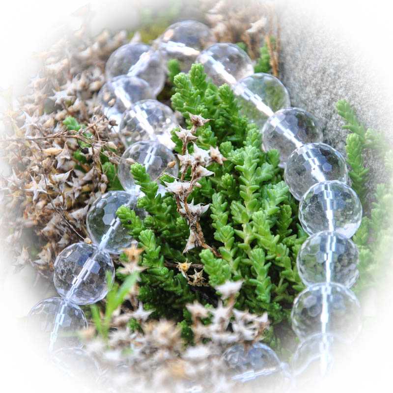 Bergkristall Kettenstrang Kugel facettiert - Kehuna Stones and Senses