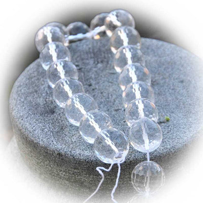 Bergkristall Kettenstrang Kugel facettiert - Kehuna Stones and Senses