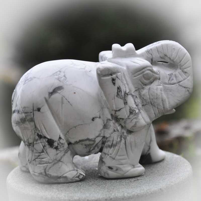 Elefant Howlith Naturfigur - Kehuna Stones and Senses