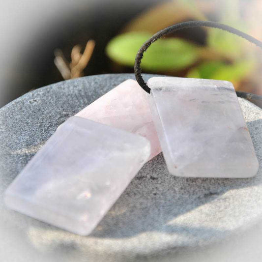 Rosenquarz Anhänger - Kehuna Stones and Senses