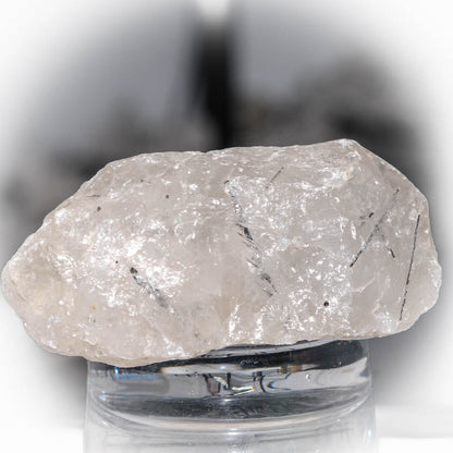 Schwarzer Turmalin im Quarz Rohstein - Kehuna Stones and Senses