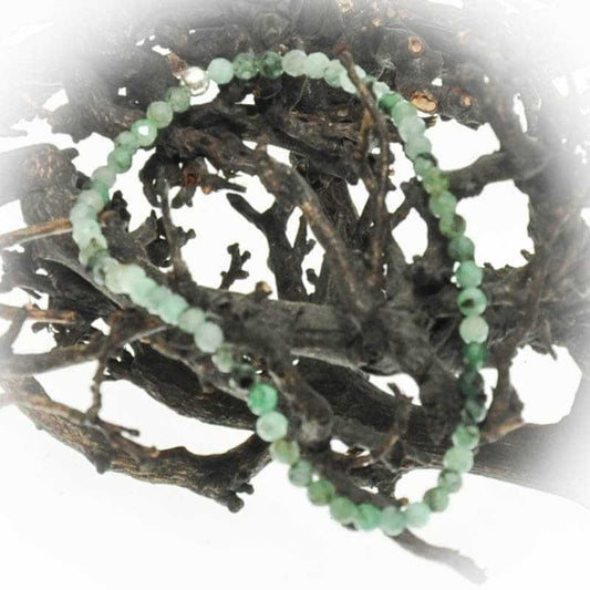 Smaragd Armband elastisch mit Smaragd - Perlen - Kehuna Stones and Senses