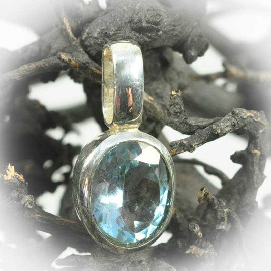 Topas blau Anhänger - Kehuna Stones and Senses