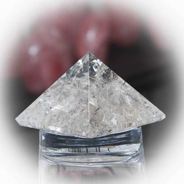 Bergkristall Pyramide 6,7 cm Kantenlänge